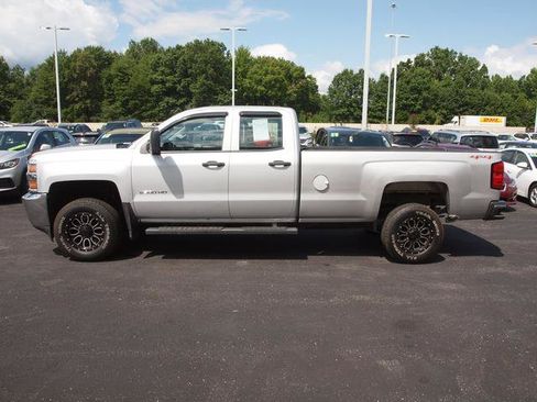 Used 2015 Chevrolet Silverado 2500 W/T w/ Snow Plow Prep Package AWD/4WD image 3