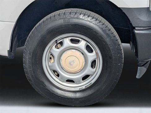 Used 2017 Ford F150 XL w/ Equipment Group 101A Mid image 11