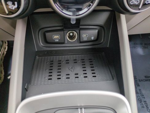 New 2026 Hyundai Venue SEL FWD image 28