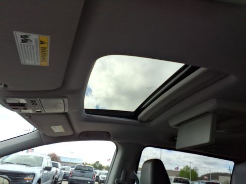 Used 2022 Honda Odyssey Touring image 13