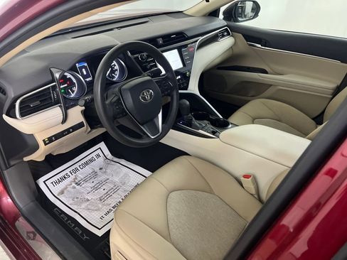 Used 2018 Toyota Camry LE image 26