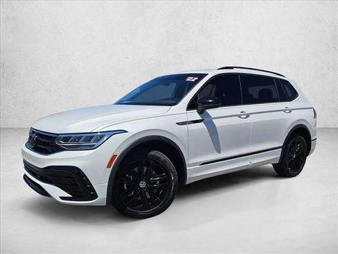 Used 2022 Volkswagen Tiguan SE R-Line AWD/4WD image 1