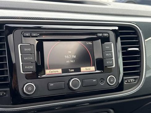 Used 2012 Volkswagen Beetle 2.0T FWD image 15