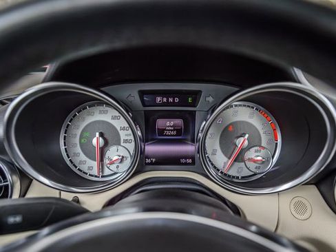Used 2015 Mercedes-Benz SLK 250 image 24