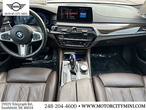 Used 2018 BMW M550i xDrive w/ Driving Assistance Package AWD/4WD image 16