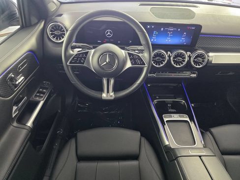 Certified 2025 Mercedes-Benz GLB 250 image 11