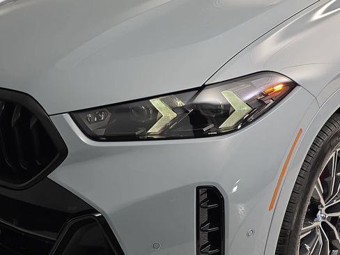 New 2026 BMW X6 xDrive40i image 31