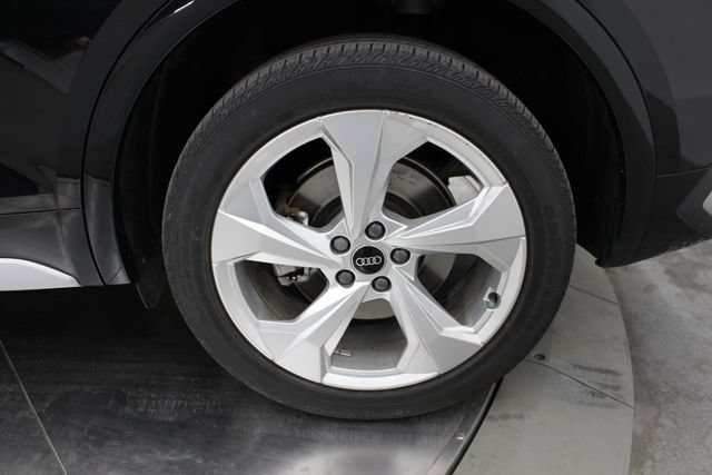Used 2023 Audi Q5 2.0T Premium Plus w/ Premium Plus Package AWD/4WD image 44