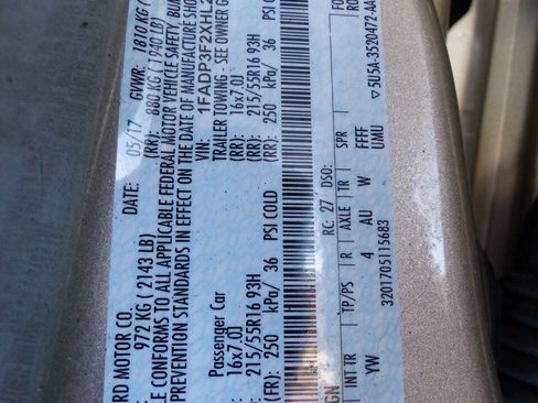 Used 2017 Ford Focus SE FWD image 22