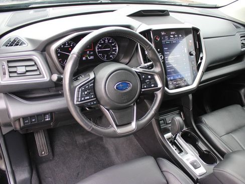 Used 2023 Subaru Ascent Limited image 7