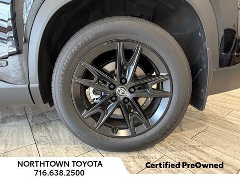 Used 2026 Toyota Grand Highlander Limited image 11