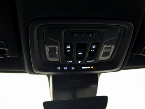 Used 2026 Chevrolet Silverado 2500 ZR2 image 32