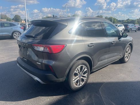 Used 2020 Ford Escape SEL image 4