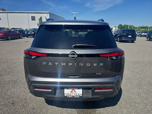 Used 2022 Nissan Pathfinder SV FWD image 6