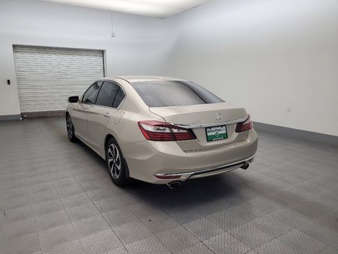 Used 2017 Honda Accord EX-L image 5