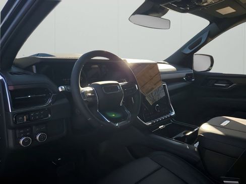 New 2026 GMC Yukon Denali w/ Sun & Power Step Package image 30