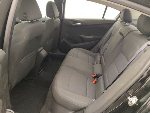 Used 2017 Chevrolet Cruze LT w/ Convenience Package FWD image 18