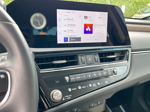 Certified 2024 Lexus ES 350 w/ Premium Package FWD image 15