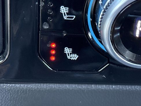 Used 2022 GMC Sierra 1500 SLT w/ SLT Premium Package image 24