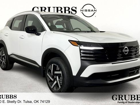 New 2026 Nissan Kicks SV image 1