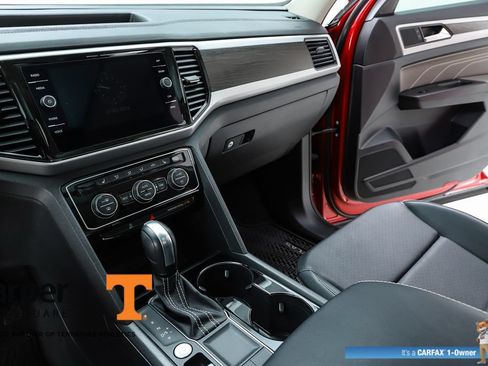 Used 2023 Volkswagen Atlas SE w/ Panoramic Sunroof Package FWD image 23