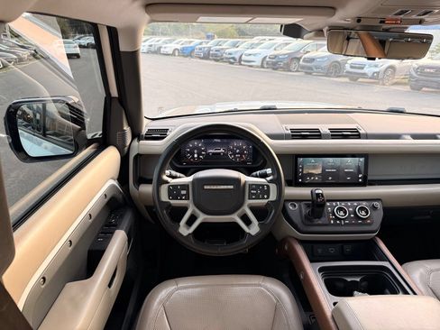 Used 2020 Land Rover Defender 110 S AWD/4WD image 31