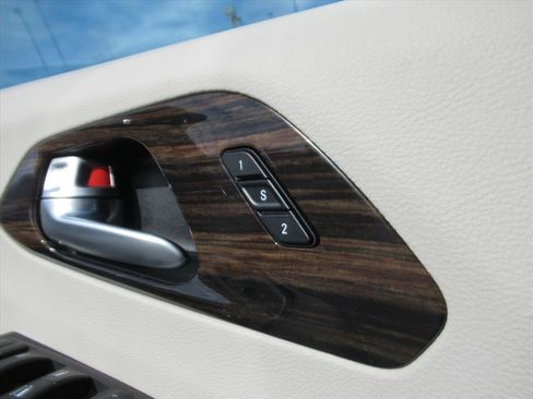 Used 2024 Chrysler Pacifica Limited image 27