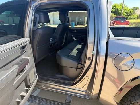 Used 2022 Toyota Tundra Platinum w/ Advanced Package AWD/4WD image 7