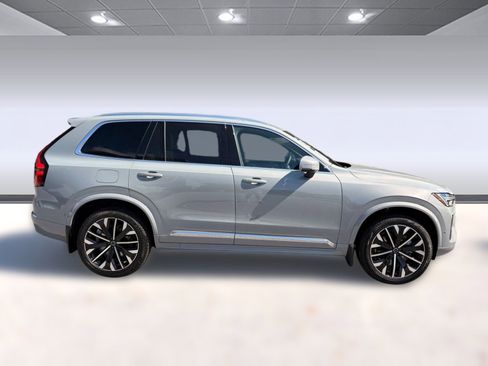 New 2026 Volvo XC90 B6 Plus w/ Protection Package image 8