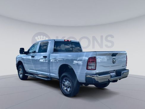 Used 2024 RAM 2500 Tradesman w/ Chrome Appearance Group image 4