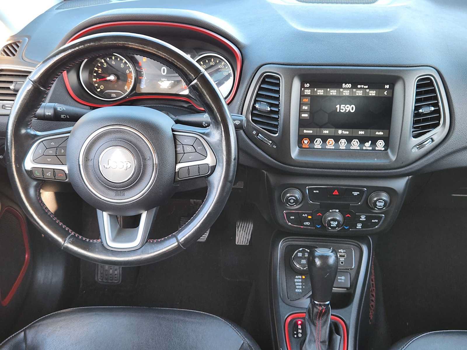 Used 2019 Jeep Compass Trailhawk w/ Cold Weather Group AWD/4WD image 24