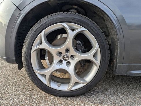 Used 2023 Alfa Romeo Stelvio Ti Lusso w/ Quick Order Package 22X Lusso image 10