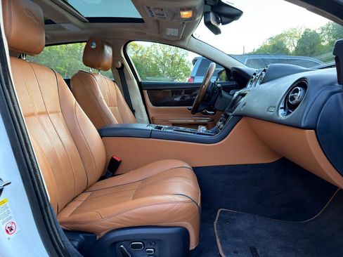 Used 2013 Jaguar XJ L Portfolio AWD/4WD image 15