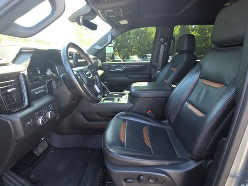 Used 2024 GMC Sierra 2500 AT4 w/ AT4 Premium Plus Package AWD/4WD image 17