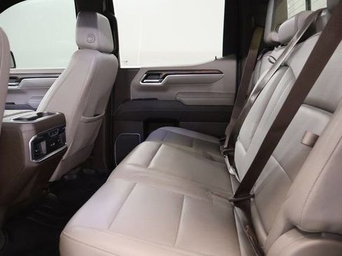 Used 2022 GMC Sierra 1500 SLT w/ SLT Convenience Package image 31