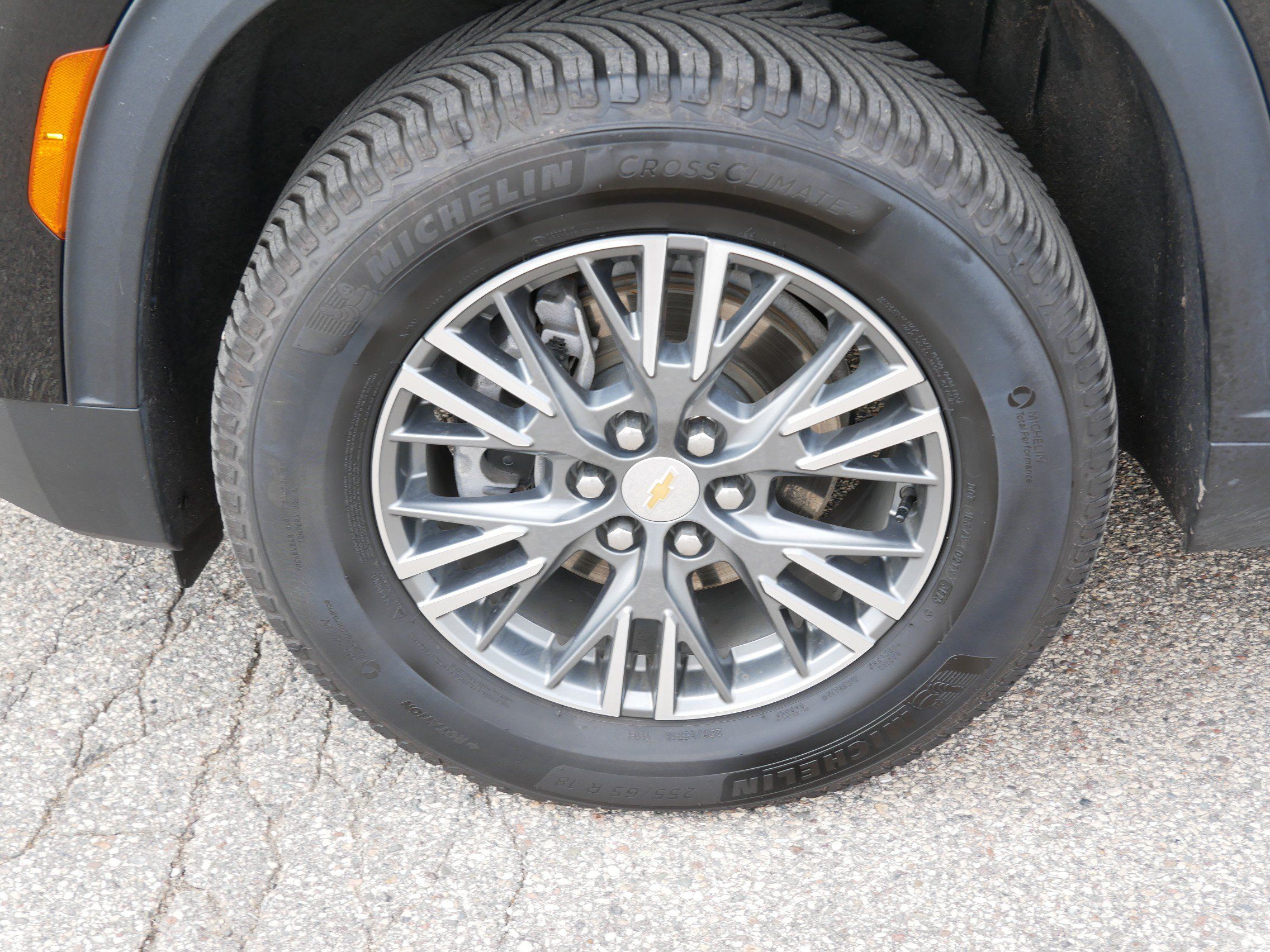 Certified 2024 Chevrolet Traverse LT w/ Trailering Package AWD/4WD image 7