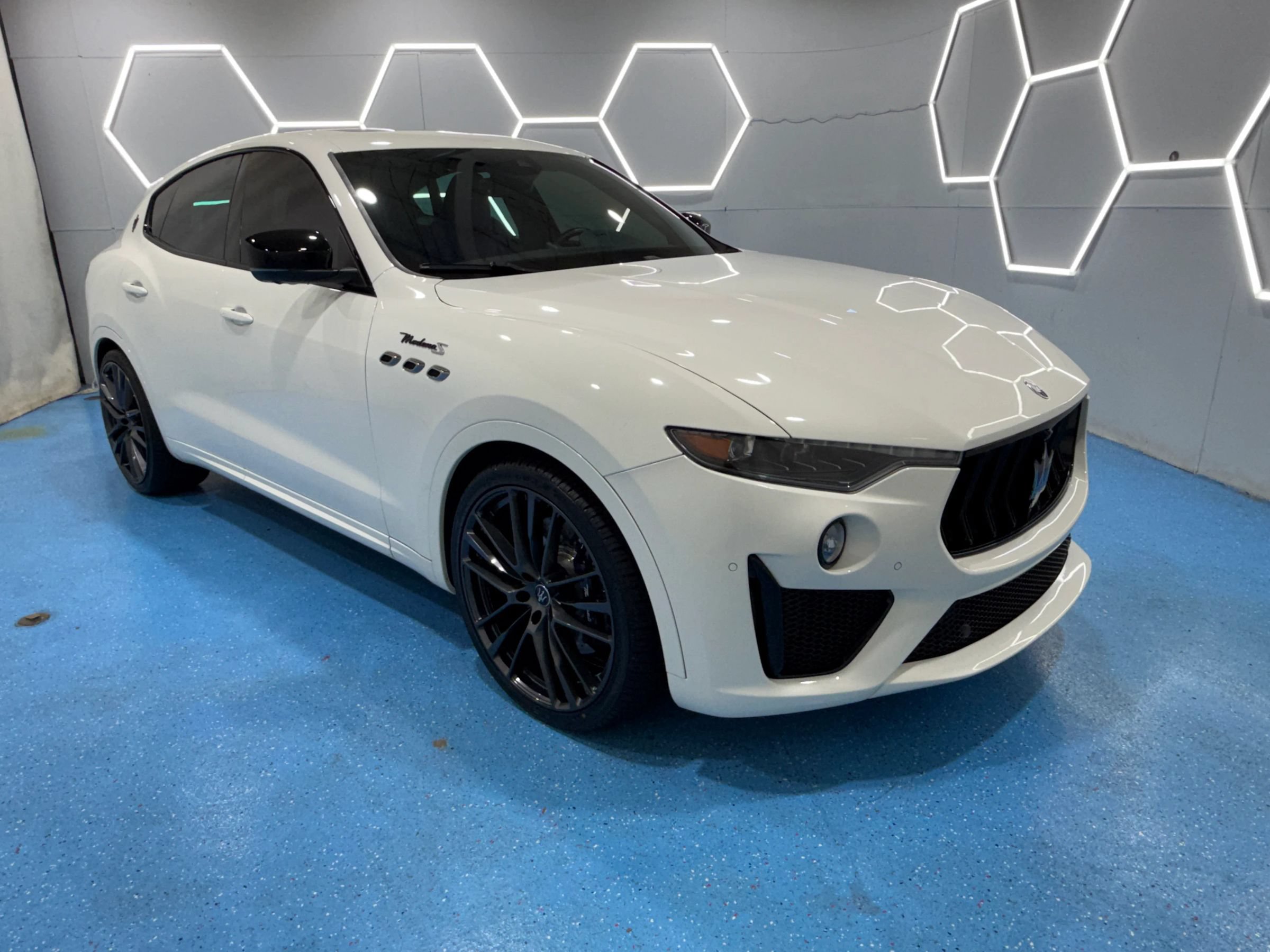 Used 2023 Maserati Levante Modena S AWD/4WD image 6