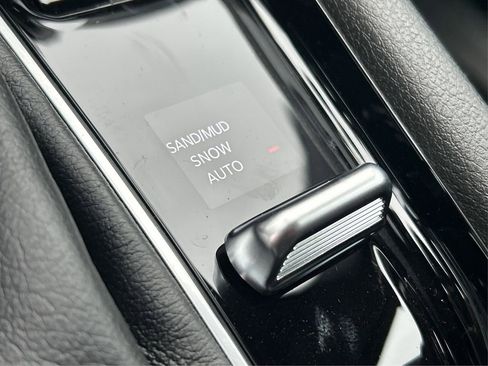 New 2026 Jeep Compass Limited image 40