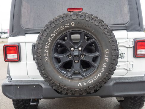 Used 2021 Jeep Wrangler Unlimited Sport image 16