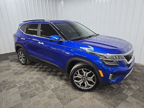 Used 2023 Kia Seltos SX w/ SX Sunroof Package image 7