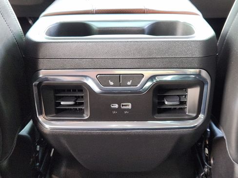 Used 2023 GMC Sierra 1500 Denali Ultimate AWD/4WD image 32