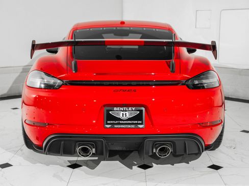 Used 2024 Porsche 718 Cayman GT4 RS image 8