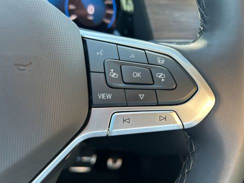 Certified 2025 Volkswagen Atlas SEL Premium R-Line image 29