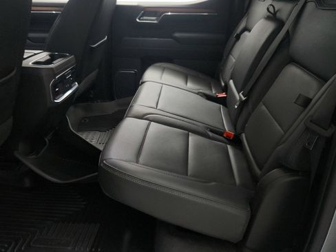Used 2023 GMC Sierra 1500 Denali w/ Technology Package AWD/4WD image 23