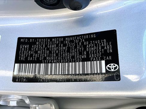 Used 2025 Toyota Corolla SE w/ SE Premium Package FWD image 33
