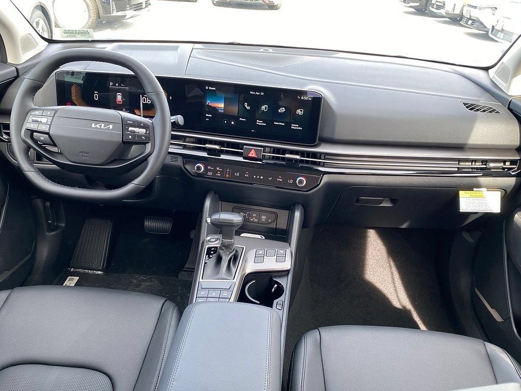 New 2026 Kia Sportage EX w/ EX Panorama Roof Package FWD image 26