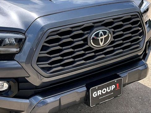 Used 2021 Toyota Tacoma TRD Sport w/ Technology Package AWD/4WD image 29