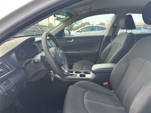 Used 2016 Kia Optima LX FWD image 9
