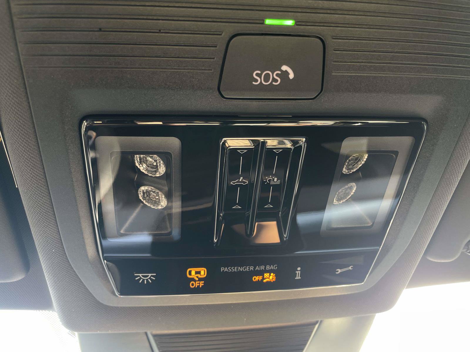 New 2026 Volkswagen Tiguan SE R-Line FWD image 30