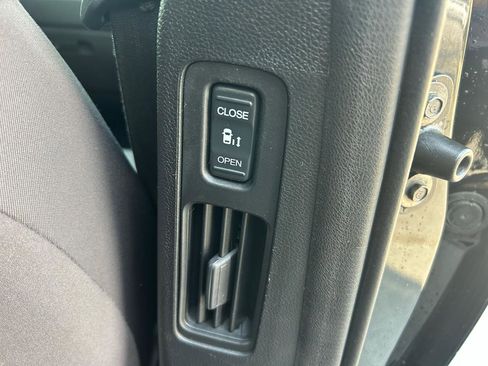 Used 2018 Honda Odyssey EX image 28